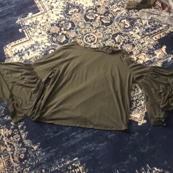 Flare sleeves shirt - Picture 1 of 1